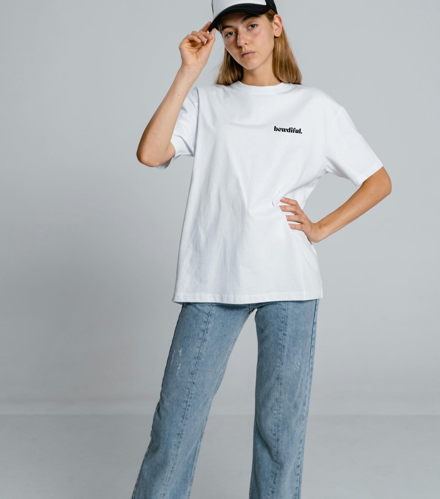 BEWDIFUL™ MINIMALIST TEE - Relaxed Fit Unisex (Natural White)